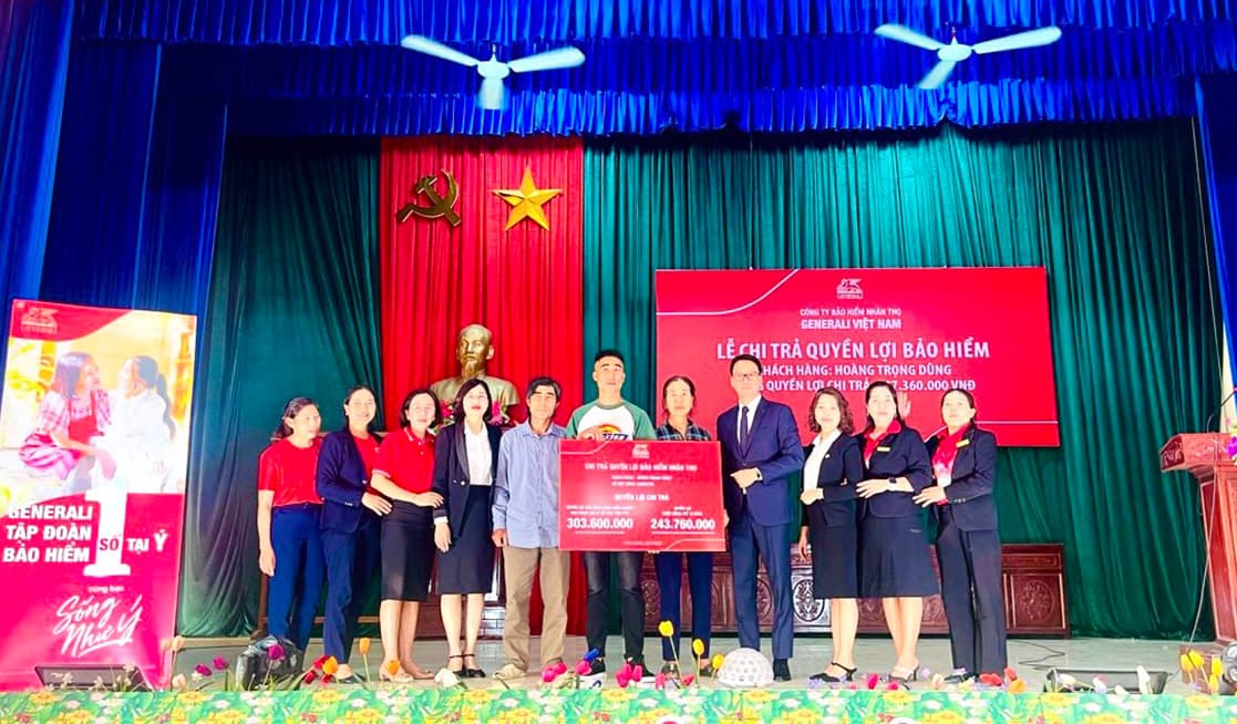 Generali chi trả hơn 300 triệu đồng quyền lợi bệnh hiểm nghèo và chi phí điều trị nội trú cho khách hàng Hoàng Trọng Dũng