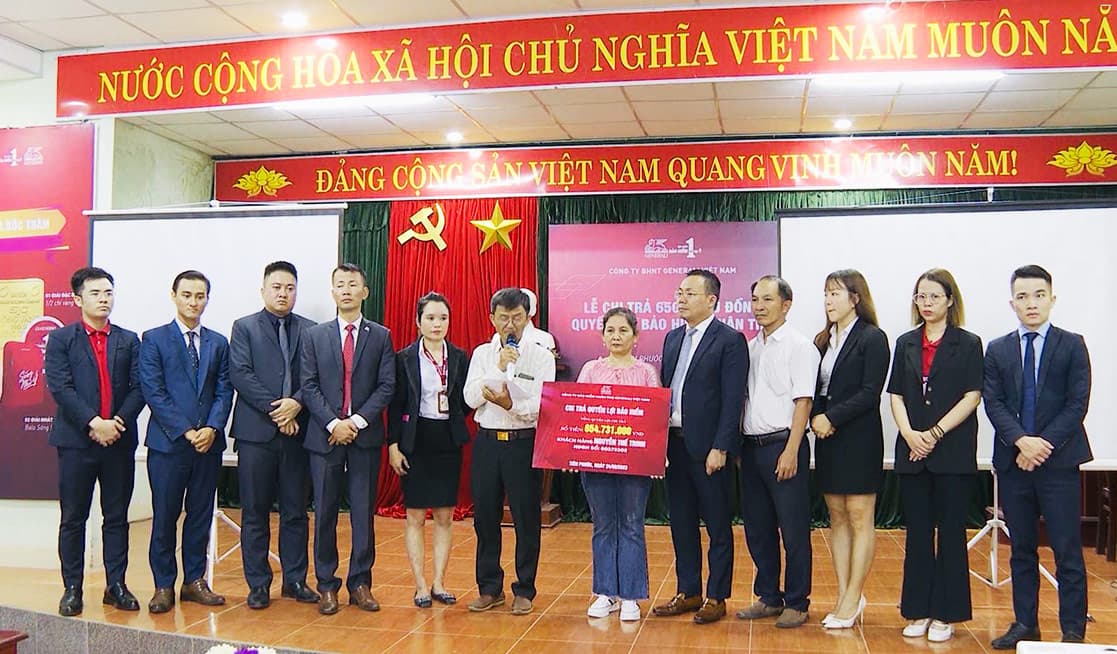 Generali hoàn thành nghĩa vụ một người bạn trọn đời - trao khoản chi trả quyền lợi bảo hiểm với số tiền hơn 650 triệu đồng cho gia đình khách hàng N.T.T.